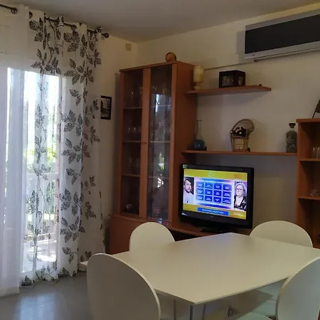 Bonito Apartamento, Con Piscina, Excelente Wifi Y Aire Acondicionado * Pals