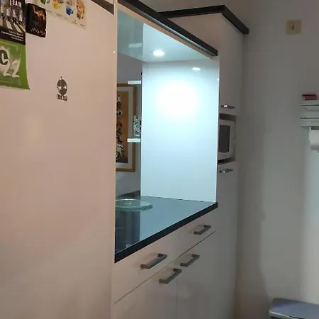 Bonito Apartamento, Con Piscina, Excelente Wifi Y Aire Acondicionado * Pals